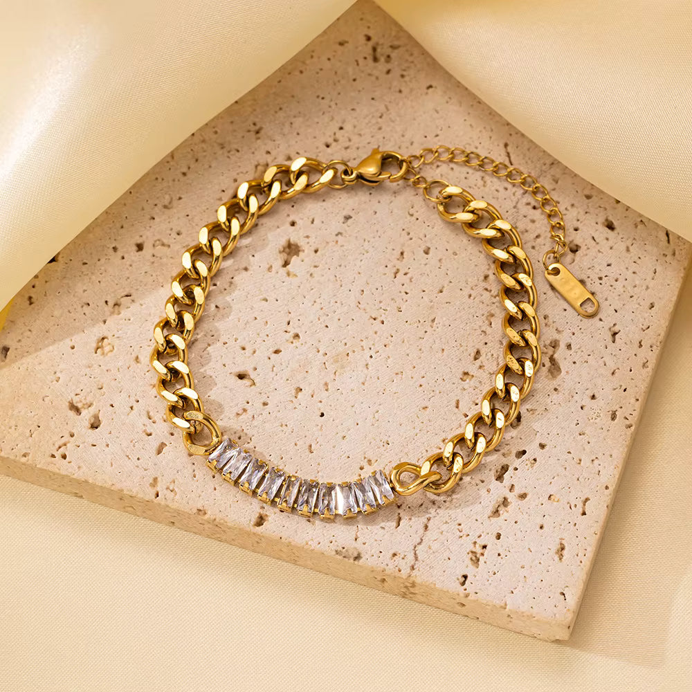 Minimal Gold Plated Anti-Tarnish Bracelet