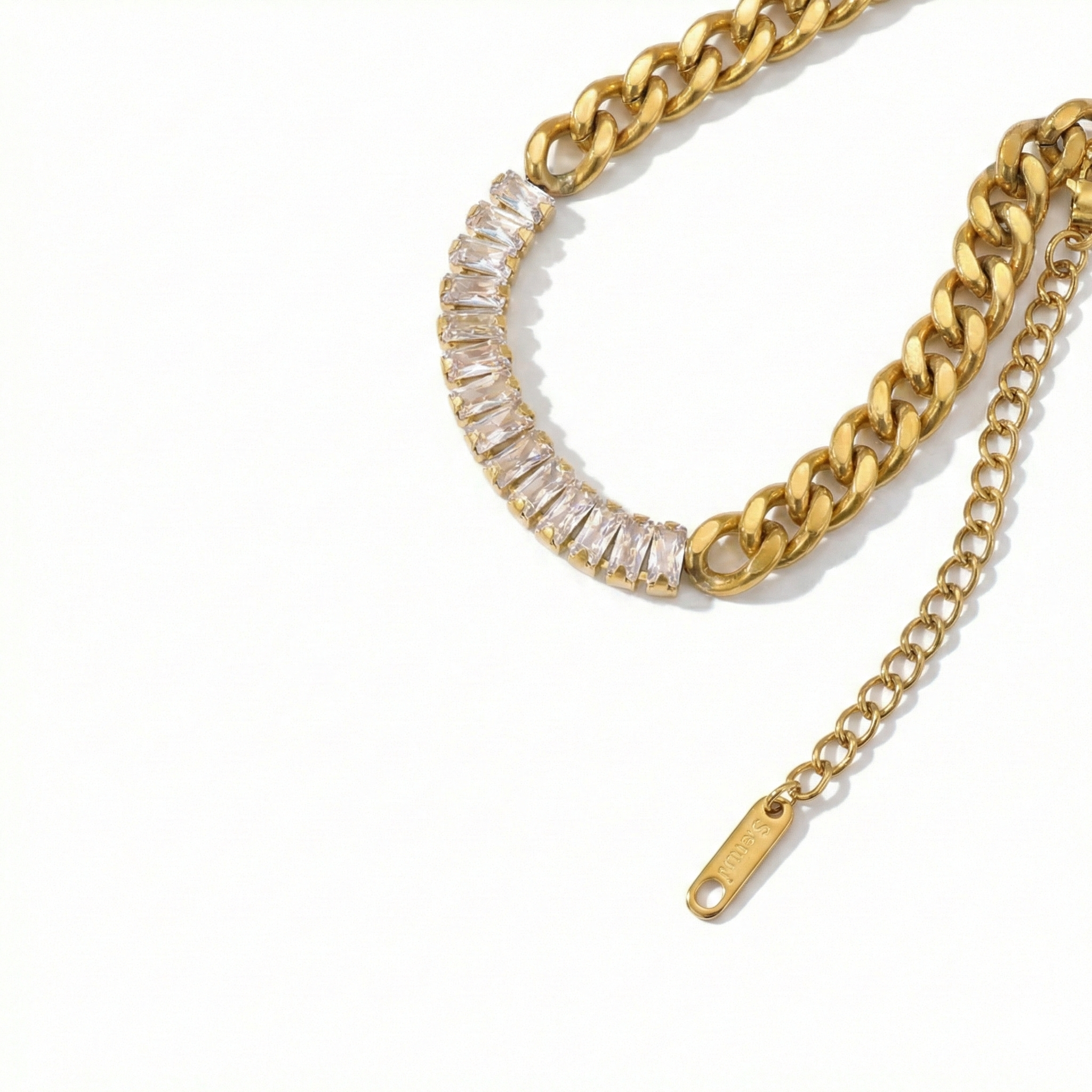 Minimal Gold Plated Anti-Tarnish Bracelet