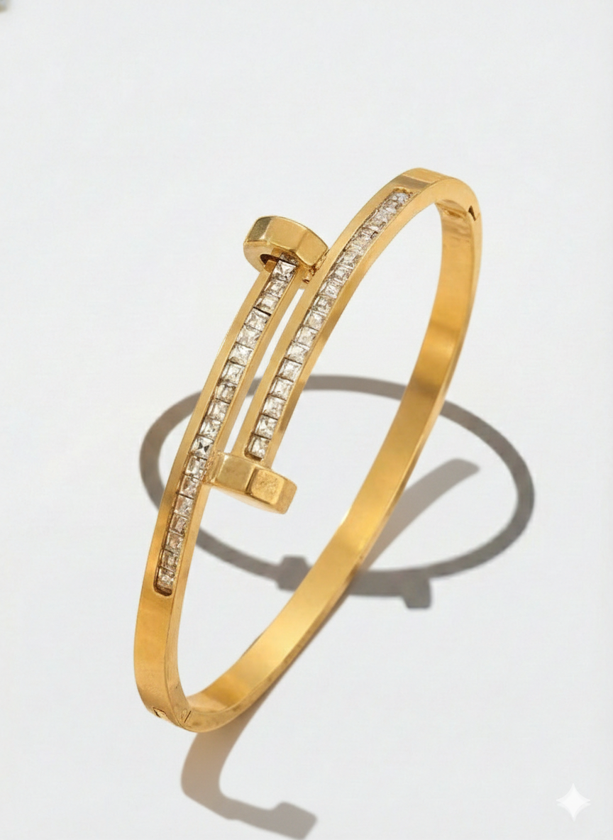 Minimal Gold Plated Anti-Tarnish Bracelet