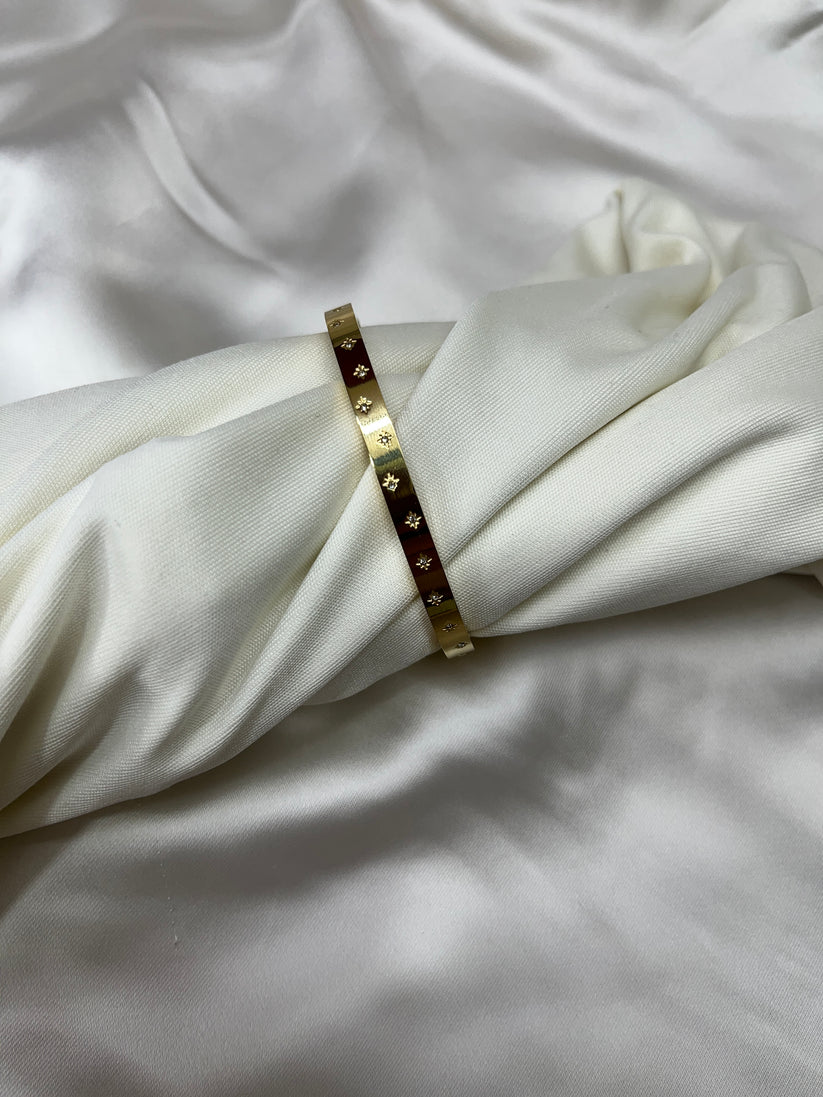 Minimal Gold Plated Anti-Tarnish Bracelet